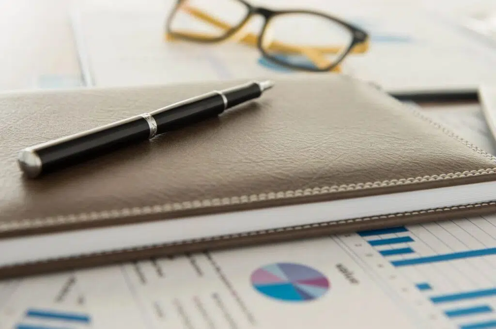 Top Remote Finance & Accounting Jobs: Work from Anywhere!