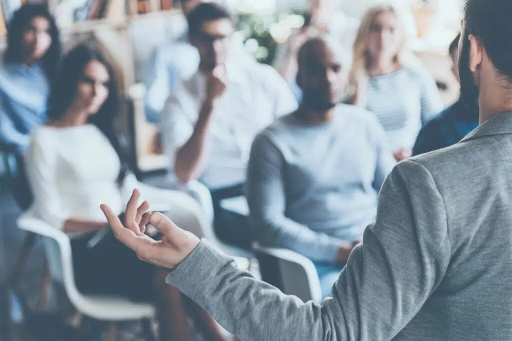 Remote Work in the UAE: Best Online Jobs and How to Get Hired |